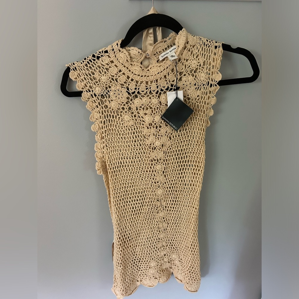 NWT Banana Republic crochet top